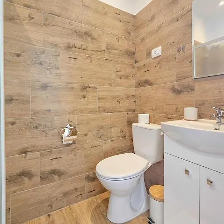 Feriehus Joy - A Relaxing Getaway Babici