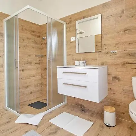 Joy - A Relaxing Getaway Feriehus Babici